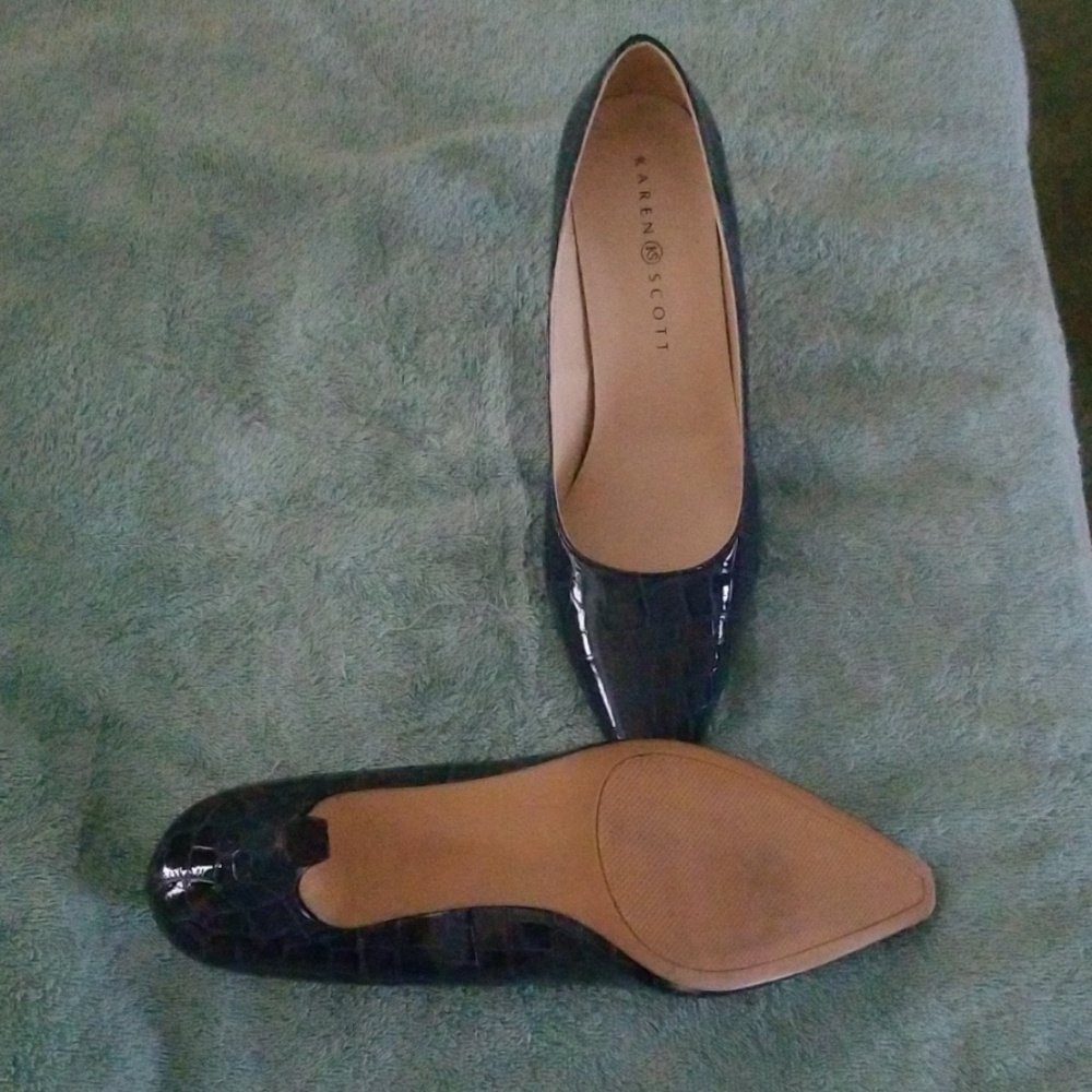 Blue Croco - Picture 2 of 5